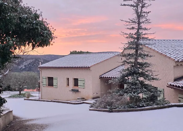 别墅 Les Oliviers Du *